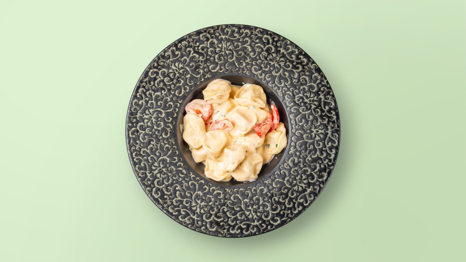 TORTELINI ME POMODORINI, PANA & SPINAQ / Tortellini with Pomodorini, Panna & Spinach